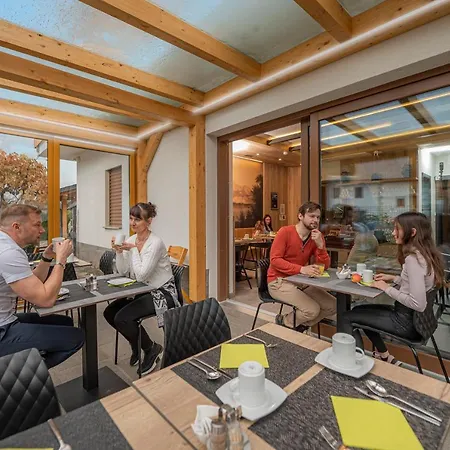 Veldes Oda ve Kahvaltı Bled