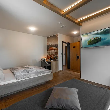 Veldes Bed and breakfast 4*