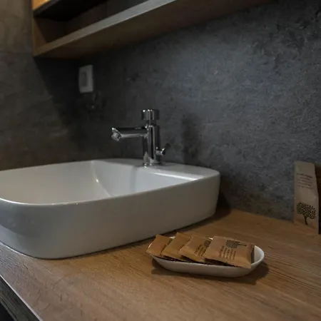 Oda ve Kahvaltı Veldes Bled