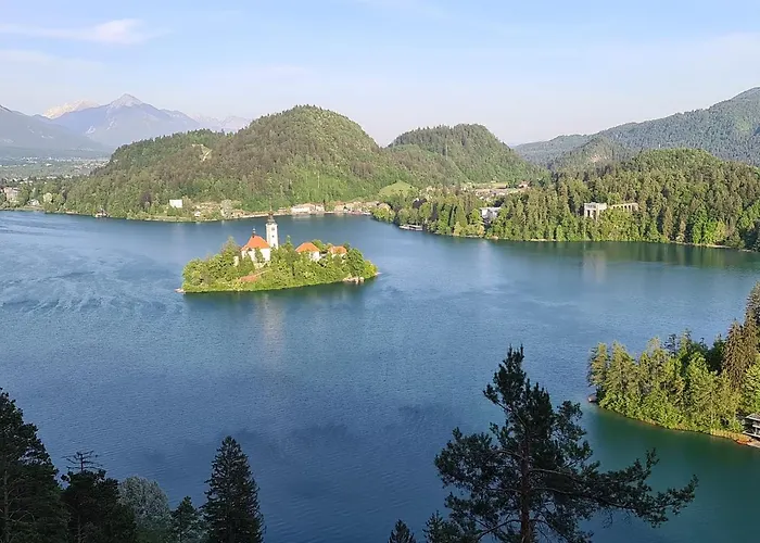 Veldes Bed & Breakfast 4*