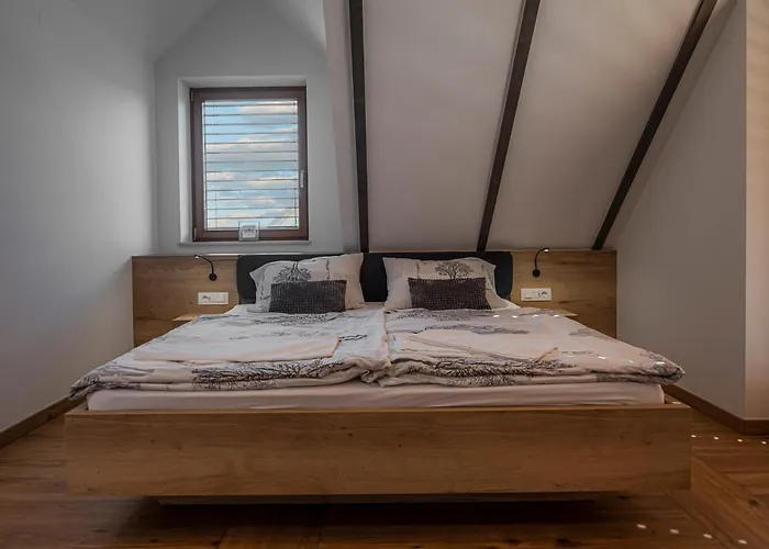 Veldes Couette-café 4*