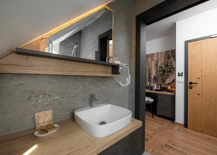 Veldes Bed & Breakfast 4*