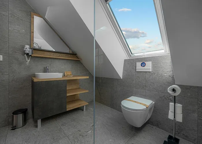 Veldes Couette-café 4*