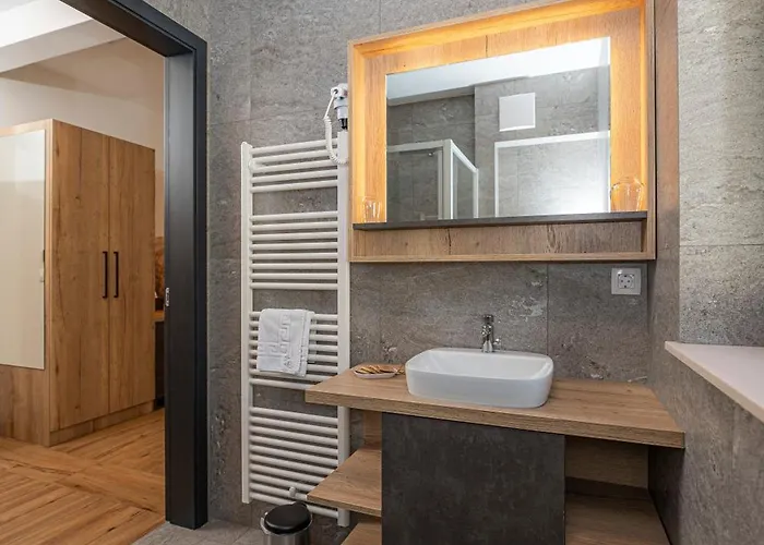 Couette-café Veldes 4*